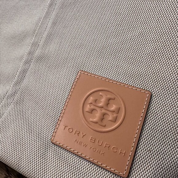 NWT! NEW! Tory Burch Gracie Canvas Tote -Natural Women Tote Bag - Picture 4 of 12
